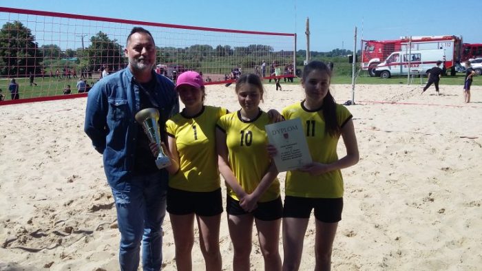 Siatkarki w finale wojewódzkim