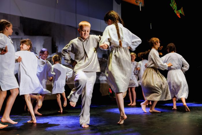 Wyróżnienie dla grupy tańca ludowego na Ogólnopolskim Festiwalu „Dziecko w folklorze”